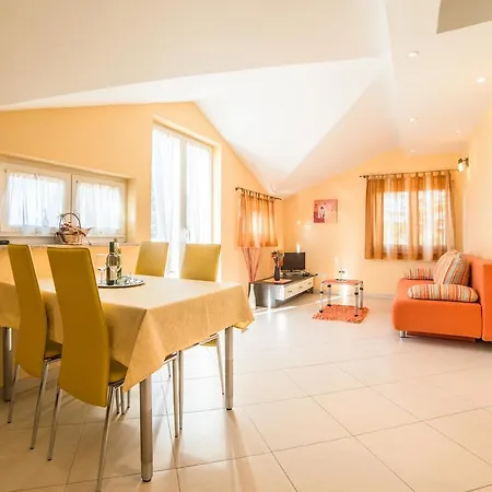 Apartment David 402